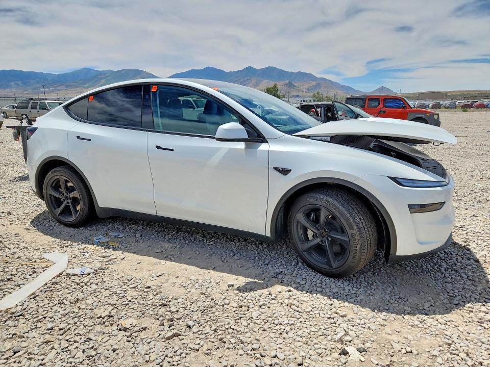 Продажа на аукционе авто 2026 Tesla Model Y, vin: 7SAYGDEE2TF416022, номер лота: 57527896