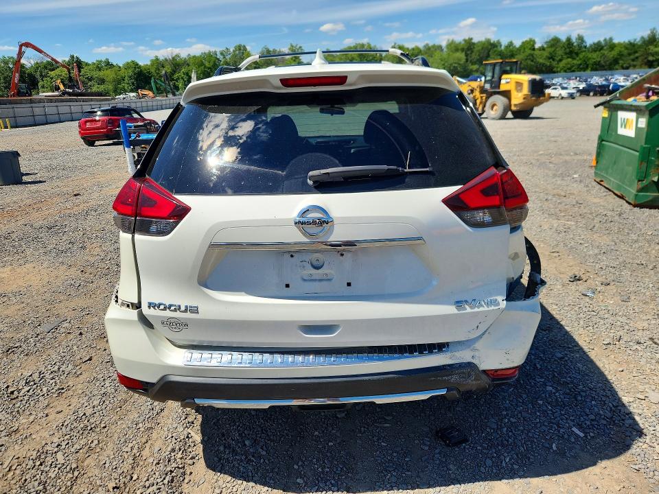 Продажа на аукционе авто 2017 Nissan Rogue, vin: 5N1AT2MV2HC812080, номер лота: 57753076