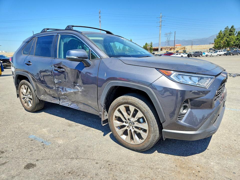 Продаж на аукціоні авто 2021 Toyota Rav4, vin: 2T3A1RFV5MW224715, номер лоту: 57606846