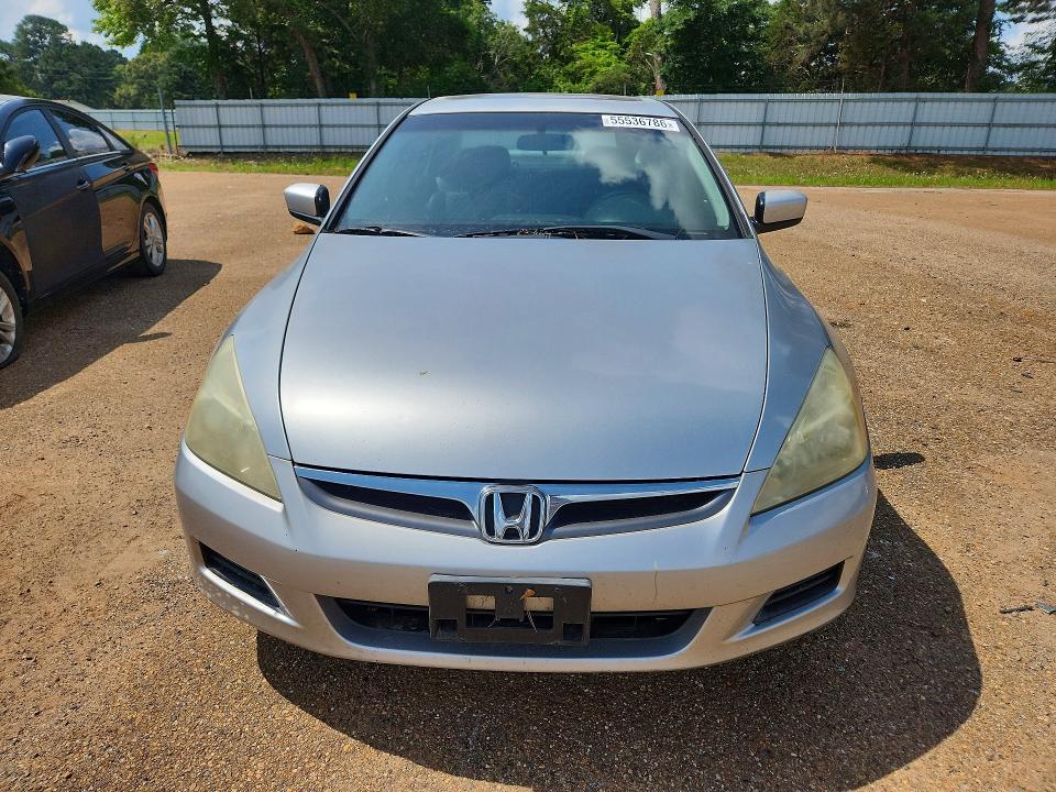 55536786 :رقم المزاد ، 1HGCM66577A078773 vin ، 2007 Honda Accord مزاد بيع