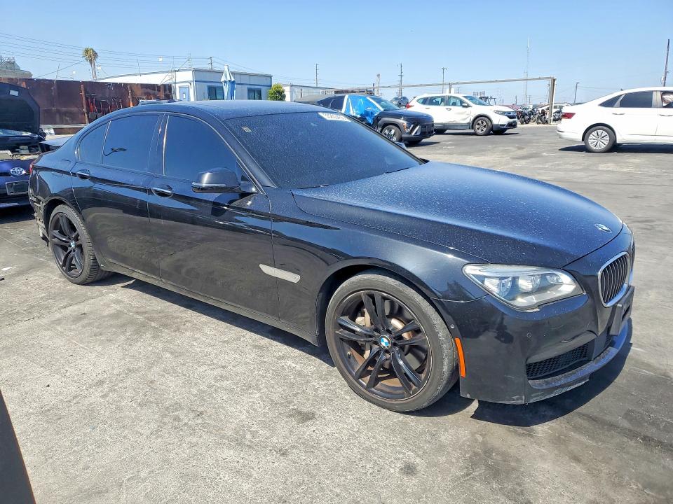 Продаж на аукціоні авто 2015 Bmw 750, vin: WBAYA8C59FD825538, номер лоту: 55203456