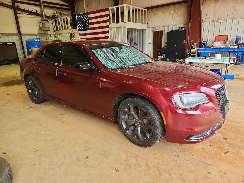 2021 Chrysler 300 მანქანა იყიდება აუქციონზე, vin: 2C3CCAAG8MH516165, აუქციონის ნომერი: 57811016