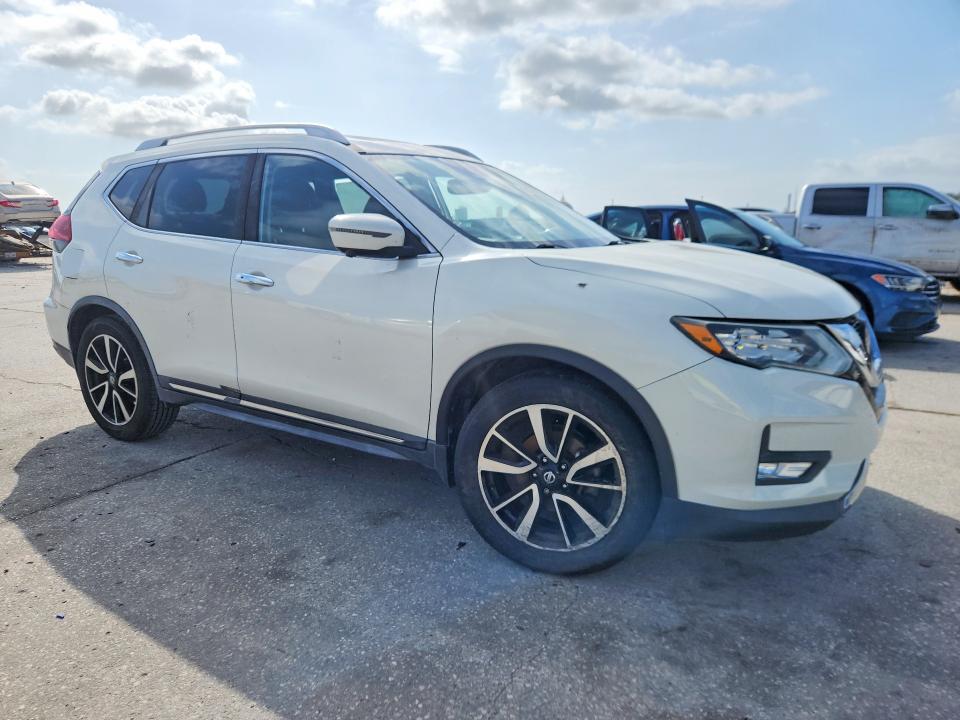55684156 :رقم المزاد ، JN8AT2MT3JW486947 vin ، 2018 Nissan Rogue مزاد بيع