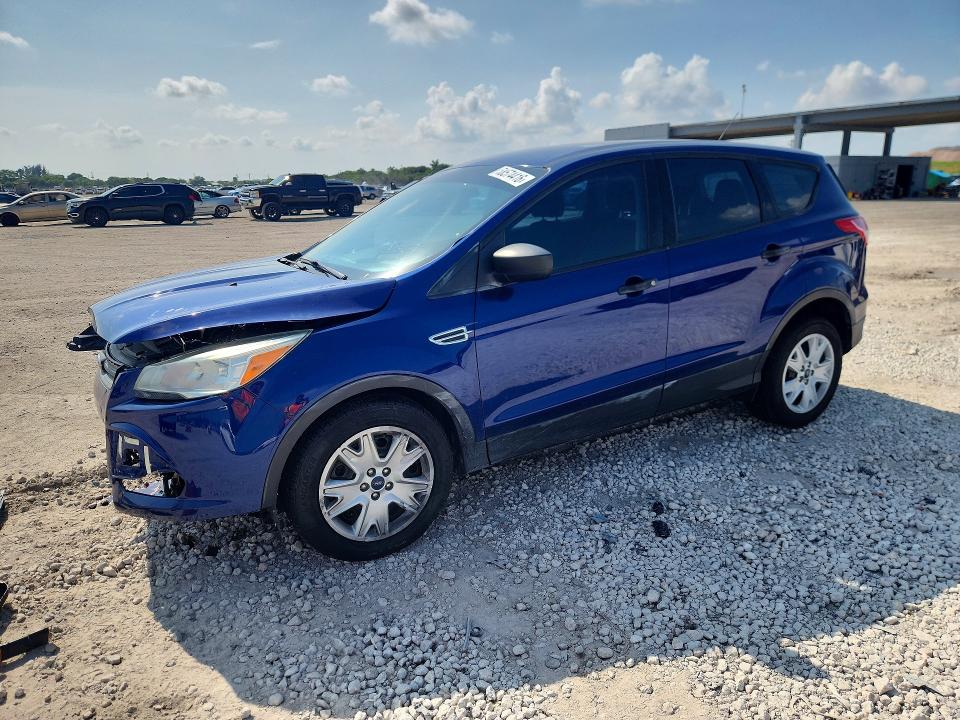 2014 Ford Escape მანქანა იყიდება აუქციონზე, vin: 1FMCU0F7XEUA42757, აუქციონის ნომერი: 58574416