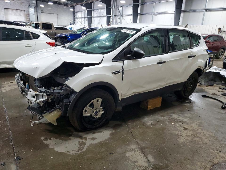 59262756 :رقم المزاد ، 1FMCU0F77GUB38042 vin ، 2016 Ford Escape مزاد بيع
