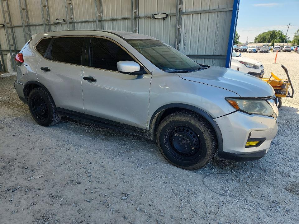 Продажа на аукционе авто 2017 Nissan Rogue, vin: KNMAT2MT1HP521887, номер лота: 72833005