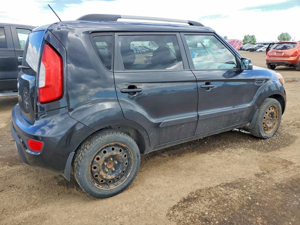 2013 Kia Soul მანქანა იყიდება აუქციონზე, vin: KNDJT2A66D7749697, აუქციონის ნომერი: 55782316