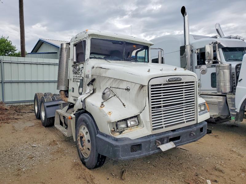 2000 Freightliner Conventional მანქანა იყიდება აუქციონზე, vin: 1FUY3MDB2YLH17244, აუქციონის ნომერი: 57536526