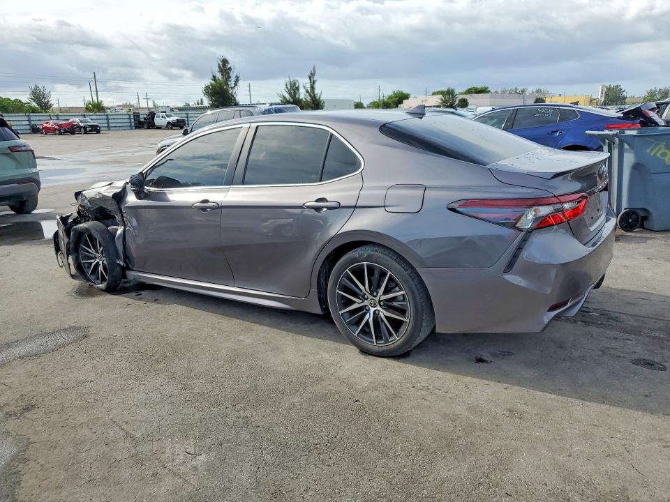 Продажа на аукционе авто 2023 Toyota Camry, vin: 4T1G11AK8PU729444, номер лота: 55972056