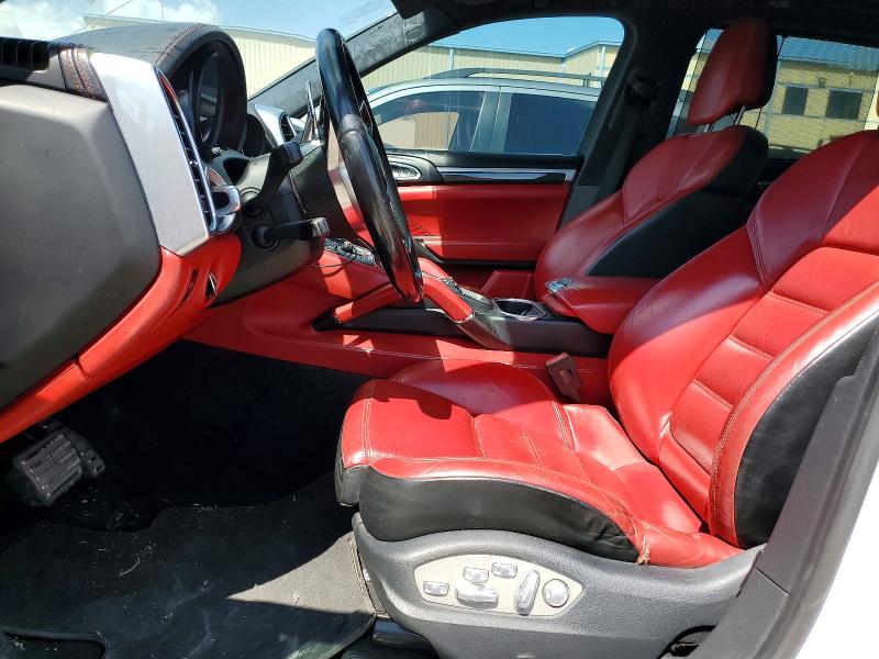 57468206 :رقم المزاد ، WP1AD2A28GLA78473 vin ، 2016 Porsche Cayenne مزاد بيع