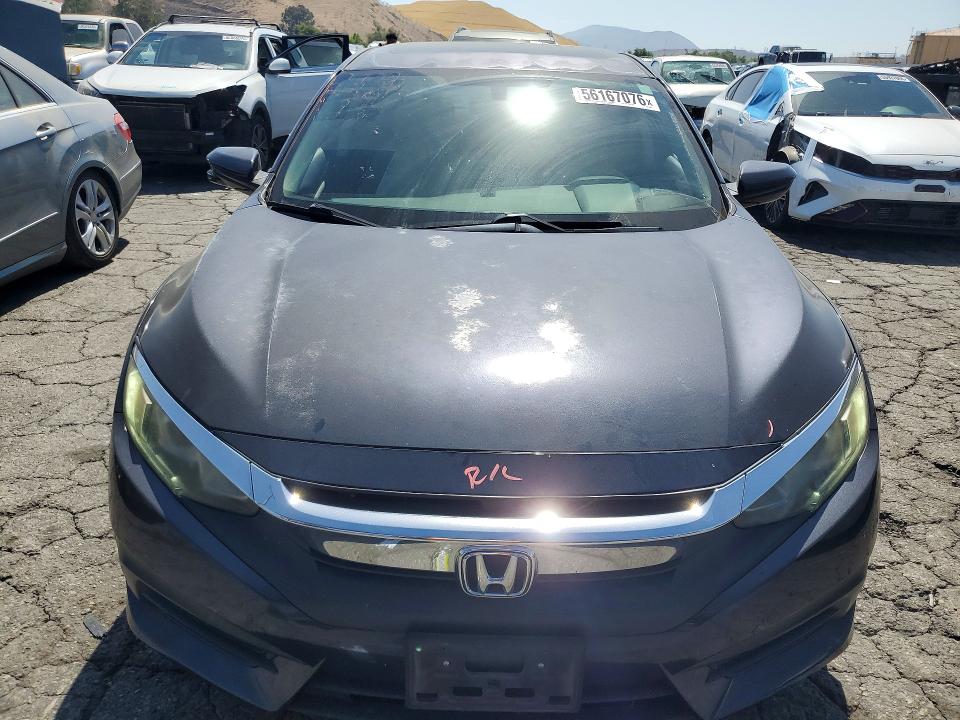 56167076 :رقم المزاد ، 2HGFC2F79JH556243 vin ، 2018 Honda Civic مزاد بيع