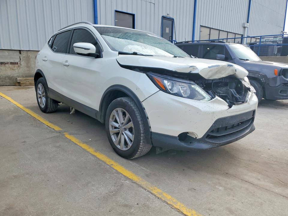 56287386 :رقم المزاد ، JN1BJ1CPXJW190301 vin ، 2018 Nissan Rogue Sport مزاد بيع