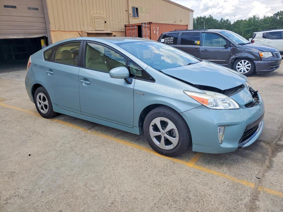 56814556 :رقم المزاد ، JTDKN3DU3F1889730 vin ، 2015 Toyota Prius مزاد بيع
