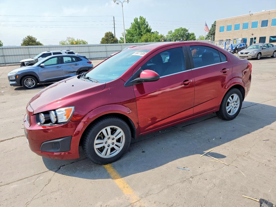 58471006 :رقم المزاد ، 1G1JC5SH0F4218722 vin ، 2015 Chevrolet Sonic مزاد بيع