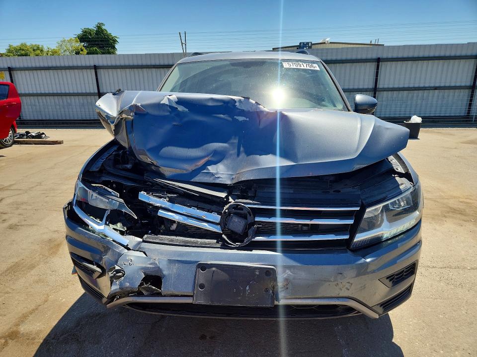 57091706 :رقم المزاد ، 3VV3B7AX2KM121643 vin ، 2019 Volkswagen Tiguan مزاد بيع