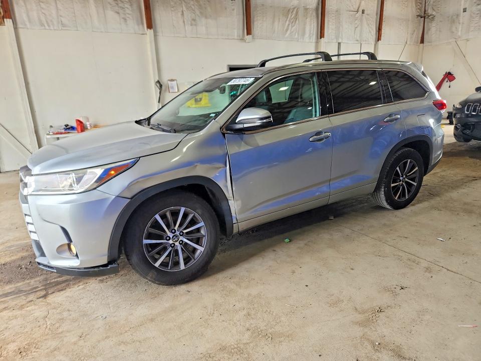 Aukcja sprzedaży 2018 Toyota Highlander, vin: 5TDKZRFH4JS529725, numer aukcji: 56797746