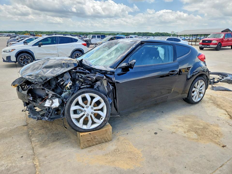 2015 Hyundai Veloster მანქანა იყიდება აუქციონზე, vin: KMHTC6AD8FU234022, აუქციონის ნომერი: 56446766