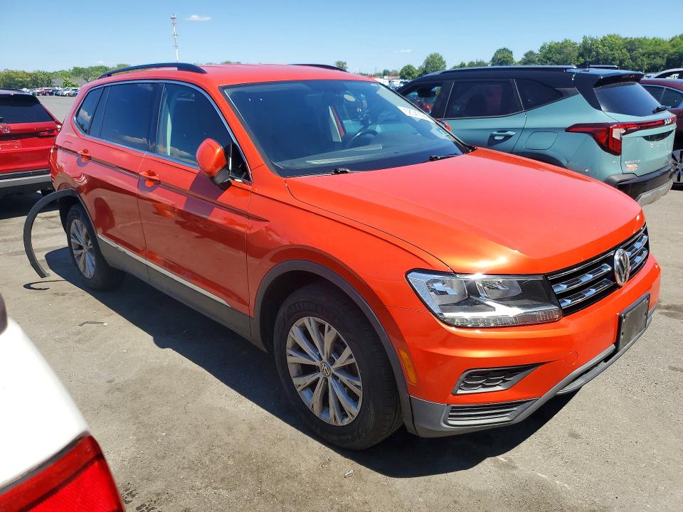 Продажа на аукционе авто 2018 Volkswagen Tiguan, vin: 3VV3B7AX2JM213768, номер лота: 58540056