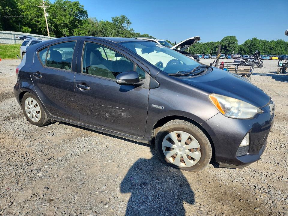 Продажа на аукционе авто 2012 Toyota Prius C, vin: JTDKDTB37C1008830, номер лота: 57343536