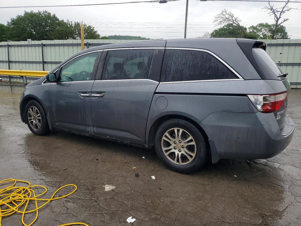 55990206 :رقم المزاد ، 5FNRL5H65DB041073 vin ، 2013 Honda Odyssey مزاد بيع