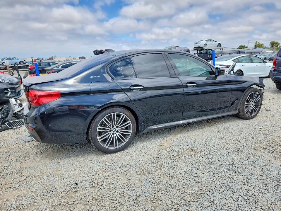 57714376 :رقم المزاد ، WBAJA9C58JB251669 vin ، 2018 Bmw 530e مزاد بيع