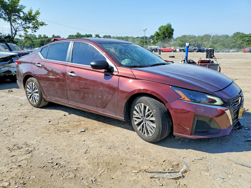 58656556 :رقم المزاد ، 1N4BL4DVXRN371380 vin ، 2024 Nissan Altima مزاد بيع