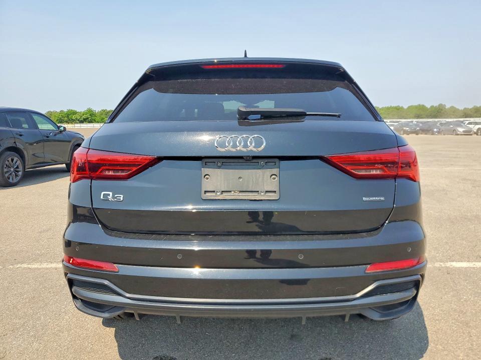 2020 Audi Q3 მანქანა იყიდება აუქციონზე, vin: WA1DECF34L1013980, აუქციონის ნომერი: 59007496