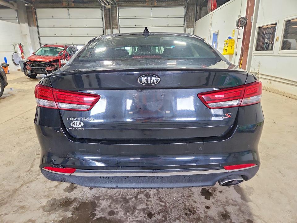 Продаж на аукціоні авто 2018 Kia Optima, vin: 5XXGT4L36JG230984, номер лоту: 57967956