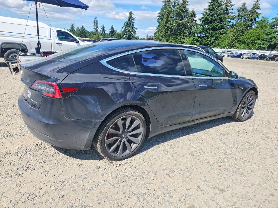 Продажа на аукционе авто 2018 Tesla Model 3, vin: 5YJ3E1EB4JF110843, номер лота: 55951996