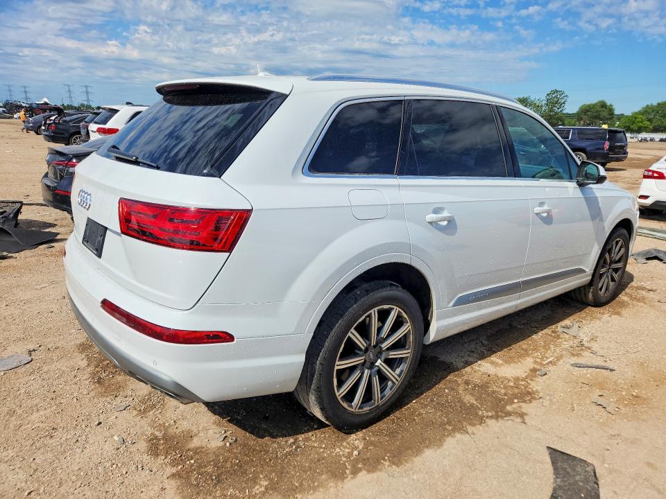 57428586 :رقم المزاد ، WA1AHAF76KD025627 vin ، 2019 Audi Q7 مزاد بيع