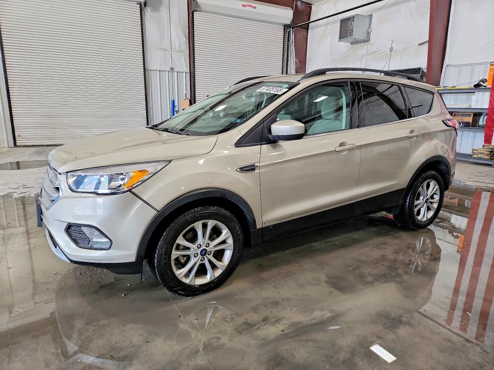 Продаж на аукціоні авто 2018 Ford Escape, vin: 1FMCU0GD6JUB72856, номер лоту: 57405166