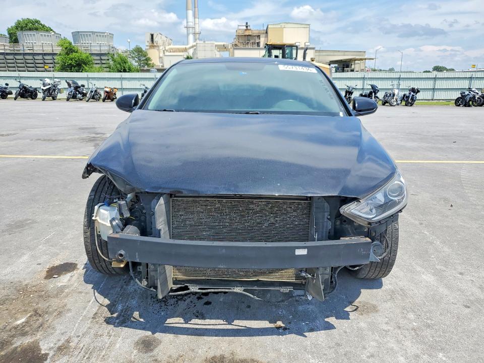 2017 Hyundai Elantra მანქანა იყიდება აუქციონზე, vin: KMHD74LF9HU156140, აუქციონის ნომერი: 55731436