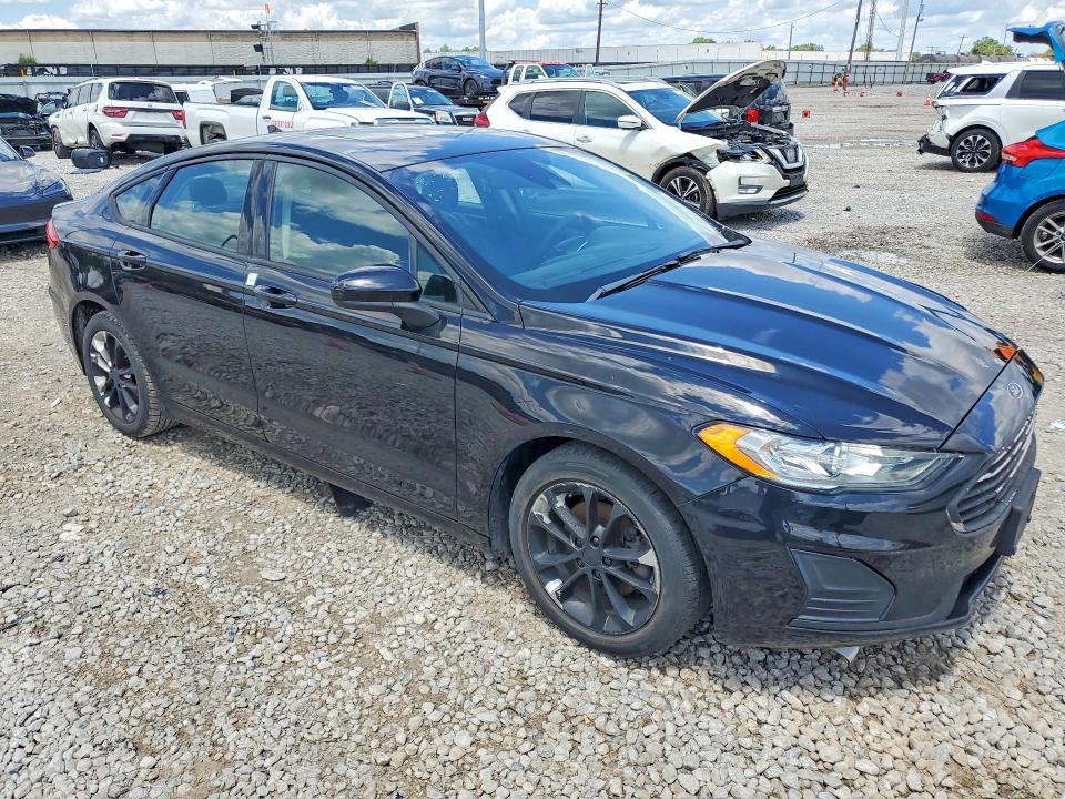 Продажа на аукционе авто 2019 Ford Fusion, vin: 3FA6P0LUXKR121664, номер лота: 58301066