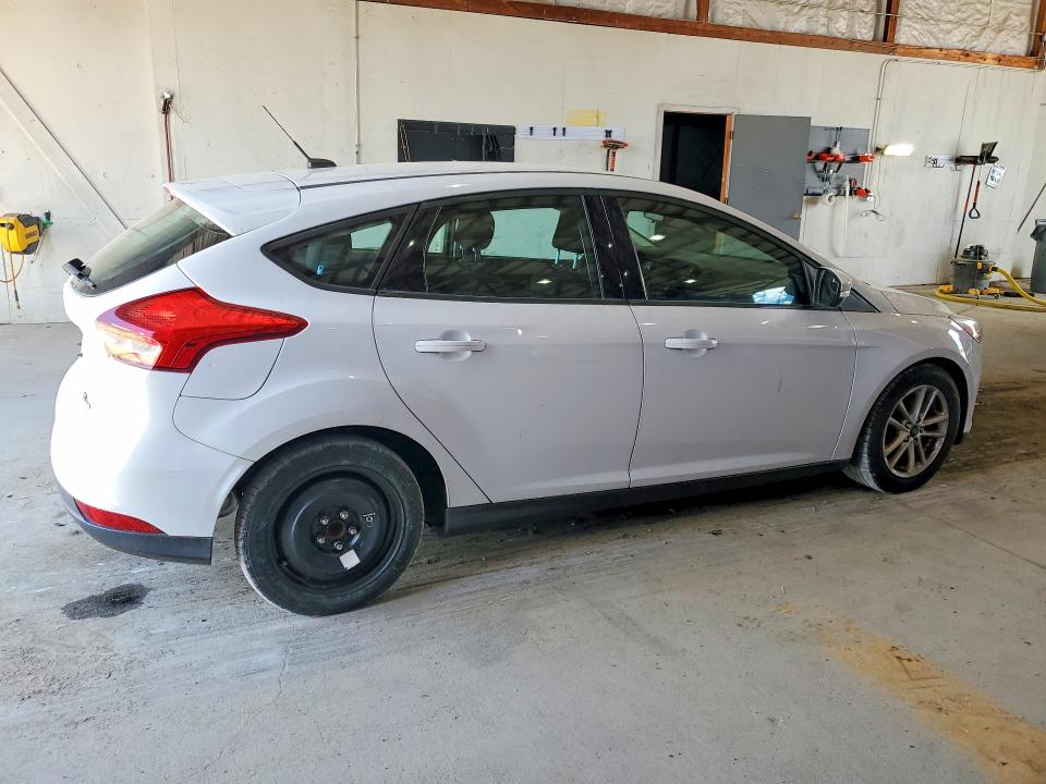57397766 :رقم المزاد ، 1FADP3K25FL375893 vin ، 2015 Ford Focus مزاد بيع