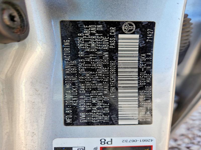 57034786 :رقم المزاد ، 4T1BK1FK5HU580282 vin ، 2017 Toyota Camry مزاد بيع