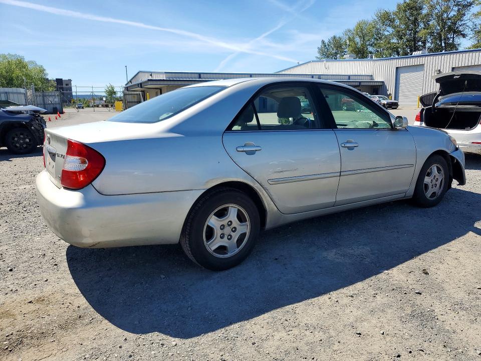 57241056 :رقم المزاد ، 4T1BF32K73U560890 vin ، 2003 Toyota Camry مزاد بيع