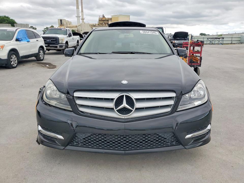 Продаж на аукціоні авто 2012 Mercedes-benz C, vin: WDDGF4HB4CR232391, номер лоту: 58441346