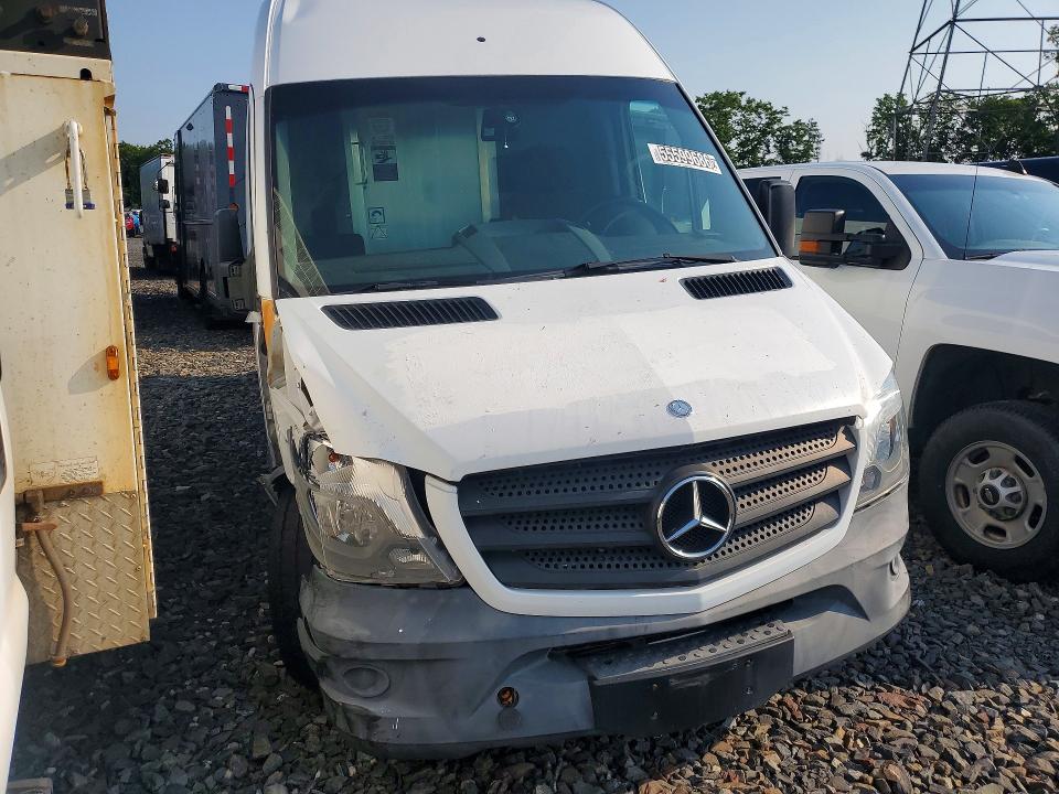 55599686 :رقم المزاد ، WD3PE8DE6E5898290 vin ، 2014 Mercedes Benz Sprinter مزاد بيع