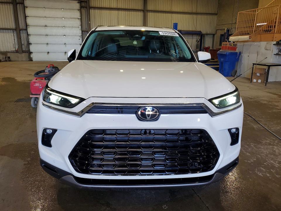 2024 Toyota Grand Highlander მანქანა იყიდება აუქციონზე, vin: 5TDAAAB52RS012743, აუქციონის ნომერი: 55626686