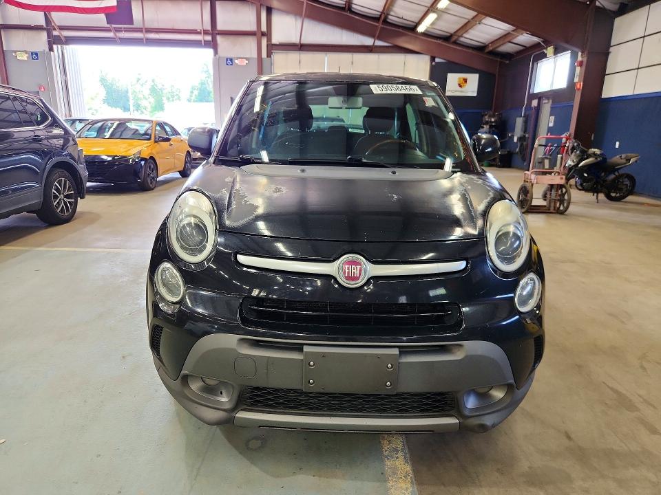 59058466 :رقم المزاد ، ZFBCFADH3EZ010772 vin ، 2014 Fiat 500l مزاد بيع