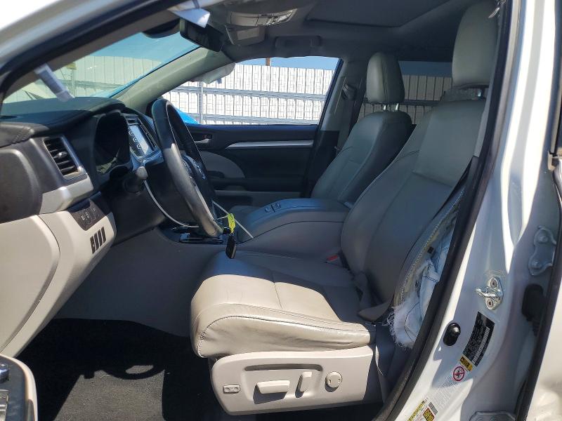 Продажа на аукционе авто 2017 Toyota Highlander, vin: 5TDJZRFH5HS514222, номер лота: 55648956