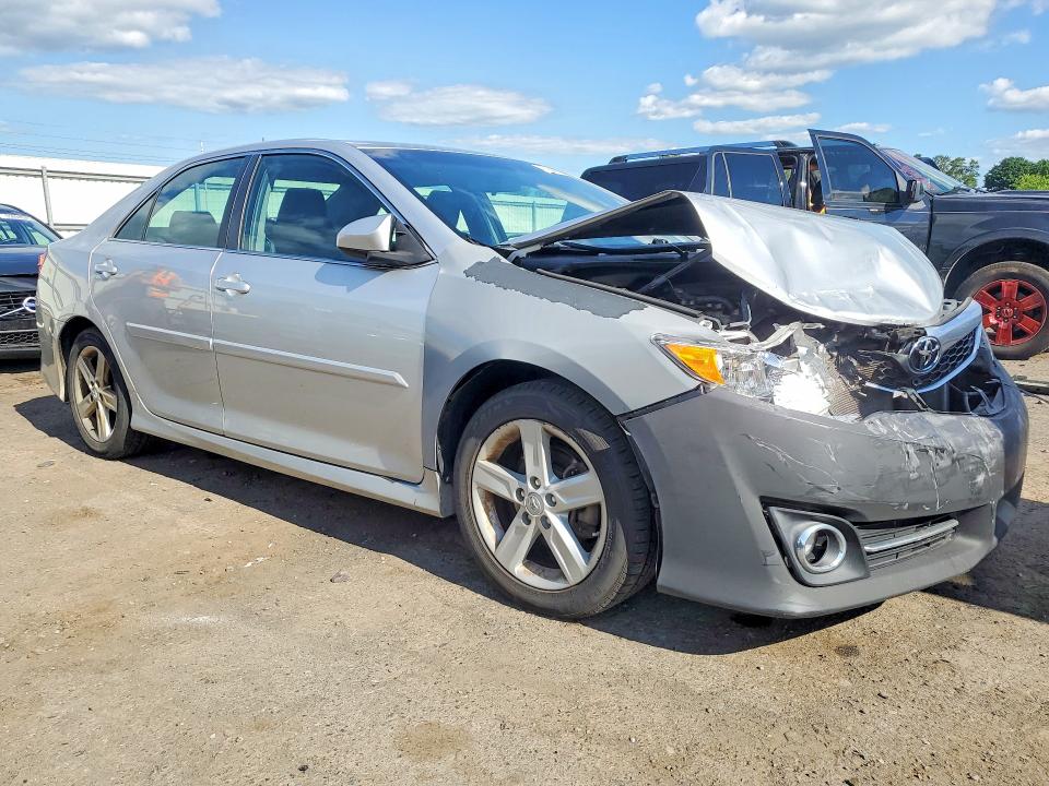2014 Toyota Camry მანქანა იყიდება აუქციონზე, vin: 4T1BF1FK9EU364807, აუქციონის ნომერი: 56469376