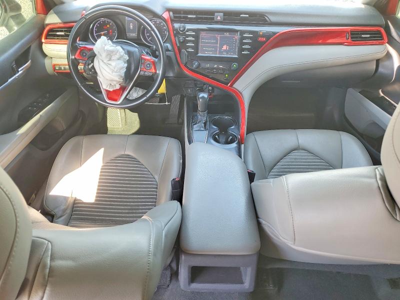 2018 Toyota Camry მანქანა იყიდება აუქციონზე, vin: 4T1B11HKXJU099398, აუქციონის ნომერი: 57622186