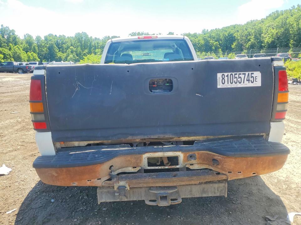 Продаж на аукціоні авто 2005 Chevrolet Silverado, vin: 1GCJC39275E318855, номер лоту: 60045556