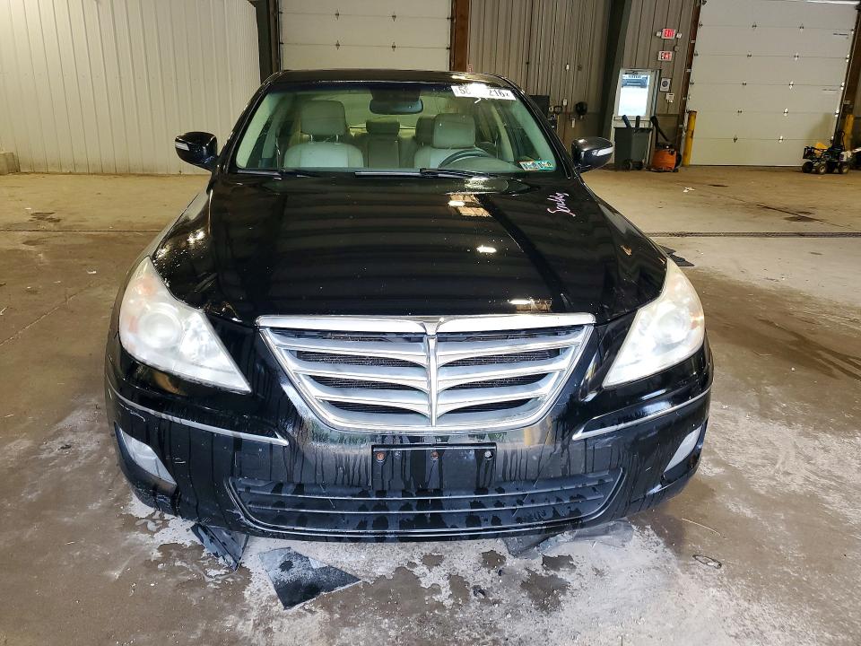 58001216 :رقم المزاد ، KMHGC4DE1BU114633 vin ، 2011 Hyundai Genesis مزاد بيع