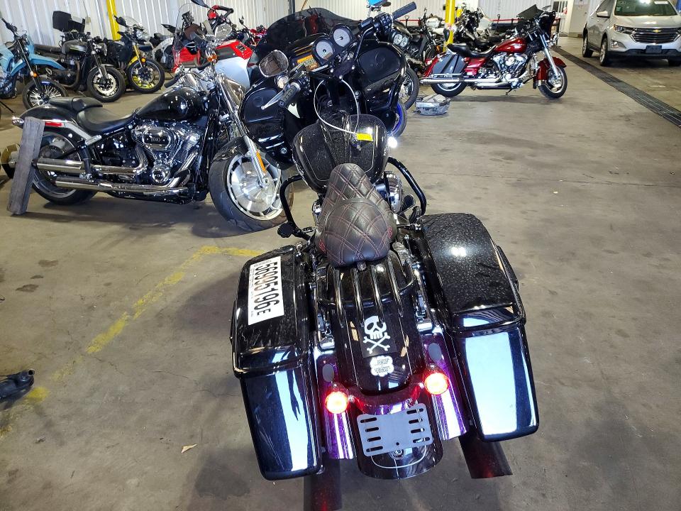 56995196 :رقم المزاد ، 1HD1KTM10FB694543 vin ، 2015 Harley-davidson Fltrxs مزاد بيع