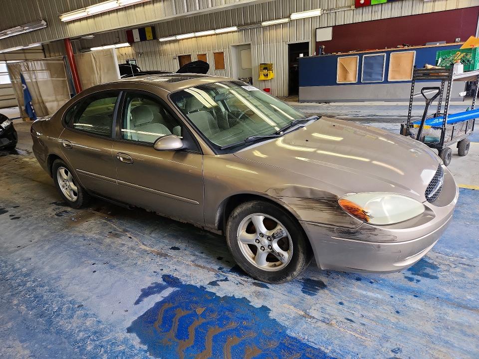 Продажа на аукционе авто 2002 Ford Taurus, vin: 1FAFP55U82A146826, номер лота: 57680756