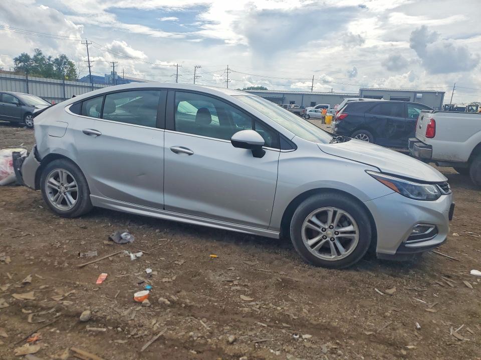 2018 Chevrolet Cruze მანქანა იყიდება აუქციონზე, vin: 1G1BE5SM7J7183292, აუქციონის ნომერი: 56412646