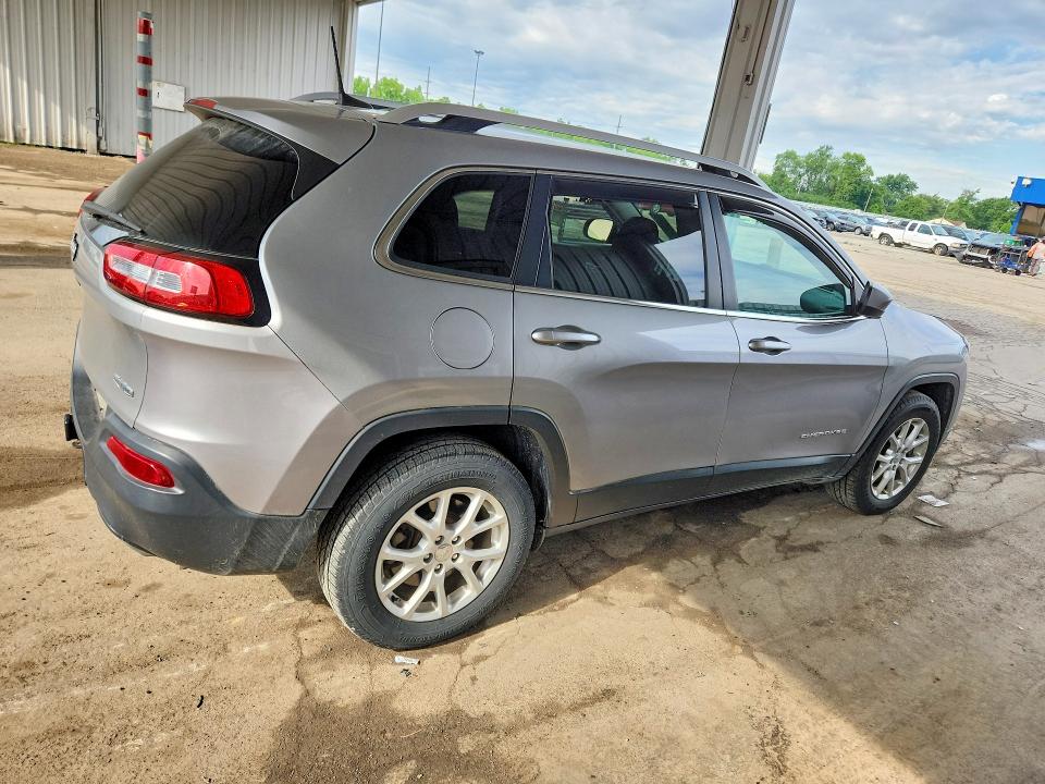 58535086 :رقم المزاد ، 1C4PJMCS9GW270318 vin ، 2016 Jeep Cherokee مزاد بيع