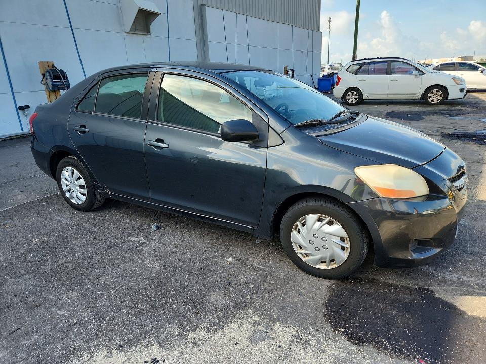 58591556 :رقم المزاد ، JTDBT923671075222 vin ، 2007 Toyota Yaris مزاد بيع